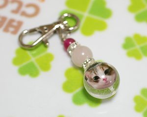 犬・猫写真入りキーホルダー　天然石アクセサリー