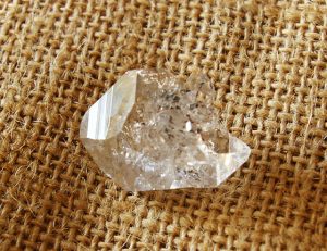 水晶原石　ハーキマーダイヤモンド　